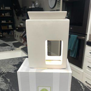Contempo White Scentsy Element Warmer